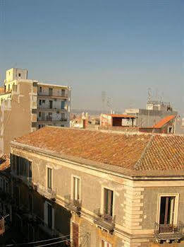 Al Castello Apartamento Catânia Exterior foto
